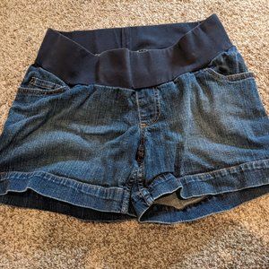 Maternity shorts size M